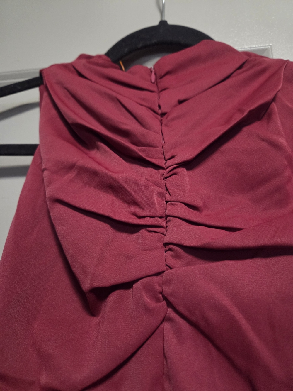 PrettyLittleThing Raspberry One-Shoulder Draped Mini Dress - Picture 4 of 7